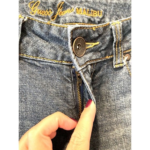 Guess Jeans *3/$20 Sale* - Picture 3 of 6